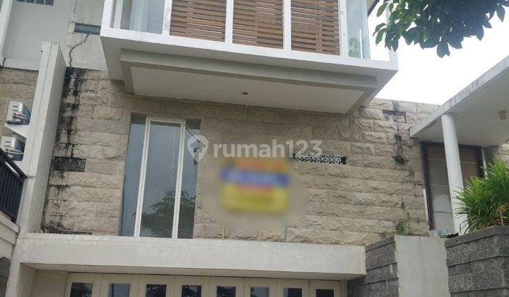 Rumah Minimalis Dengan One Gate Dijual, area Ubung 1