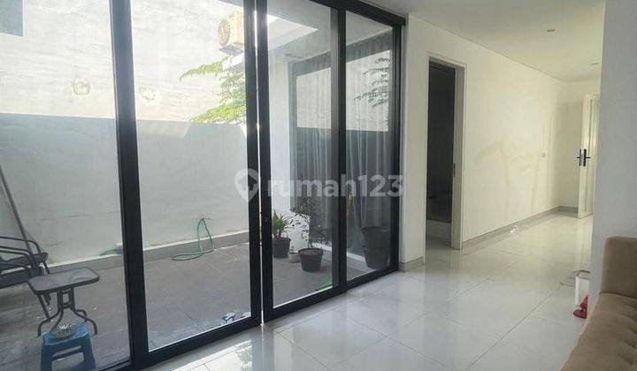 Rumah Modern Minimals Dijual, area Renon 1