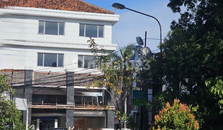 Tandem Shop House Ex Bank For Rent, in Teuku Umar, Denpasar Area