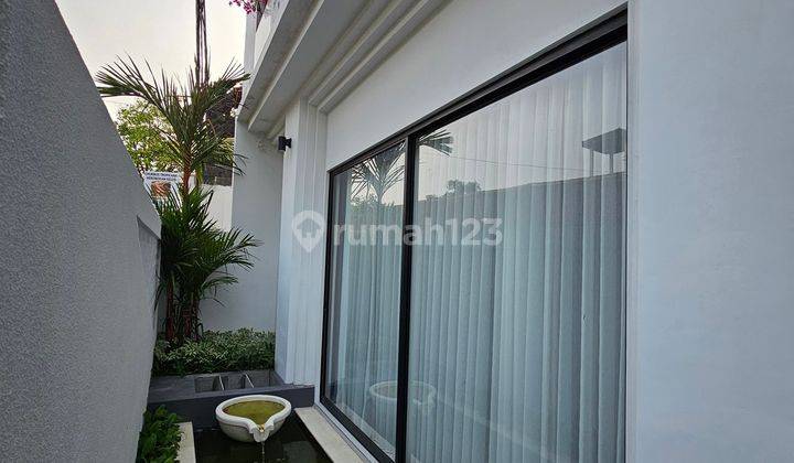 Villa Modern For Leasehold 24 Years, Kerobokan Area 2