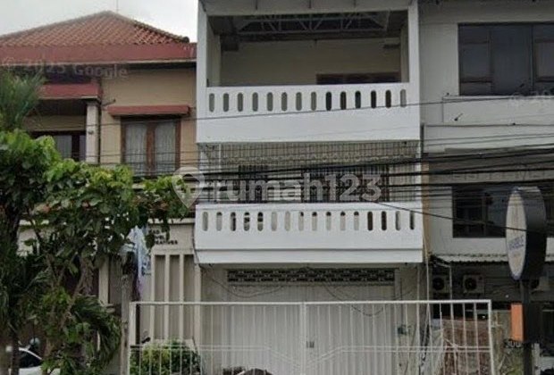3-Story Shop House for Rent in Premium Central Area, West Denpasar Region 3-Story Shop House for Rent in Premium Central Area, West Denpasar Region