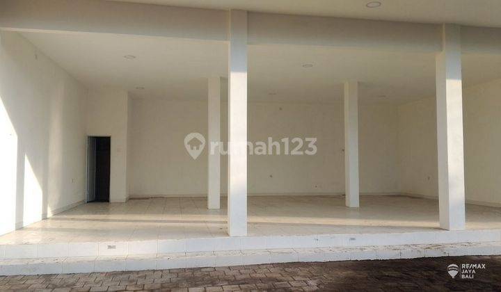 Ruko 1 Lantai Di Pinggir jalan Utama Disewakan, area Kerobokan 1