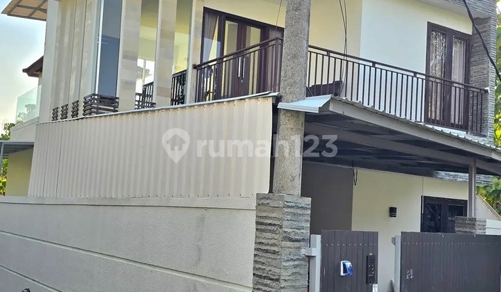 Rumah 2 Lantai Semi Villa Full Furnished Dijual, di Ungasan Area