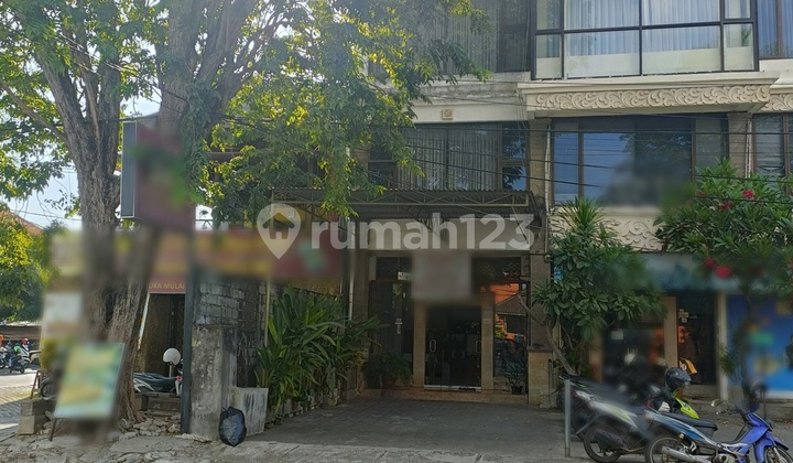 Ruko 3 Lantai Cocok Untuk Bisnis Dijual, Renon Denpasar Area