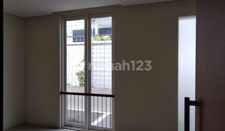 Rumah Eksklusif dalam Komplek Dijual, di Citraland Denpasar area 2