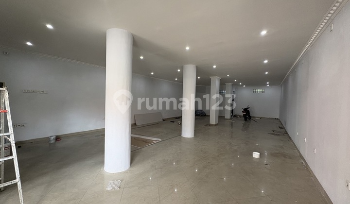 Strategic 3-Story Shop House for Rent, in West Denpasar Area