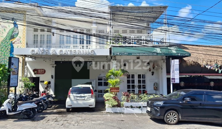 Resto 2 Lantai Zona Perdagangan Disewakan, di Raya Canggu Area Resto 2 Lantai Zona Perdagangan Disewakan, di Raya Canggu Area