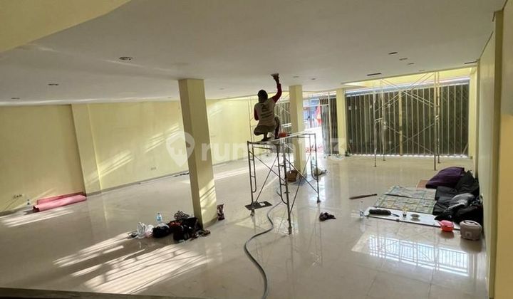 Ruko 3 Lantai Lokasi Bagus Dijual, di Denpasar Barat