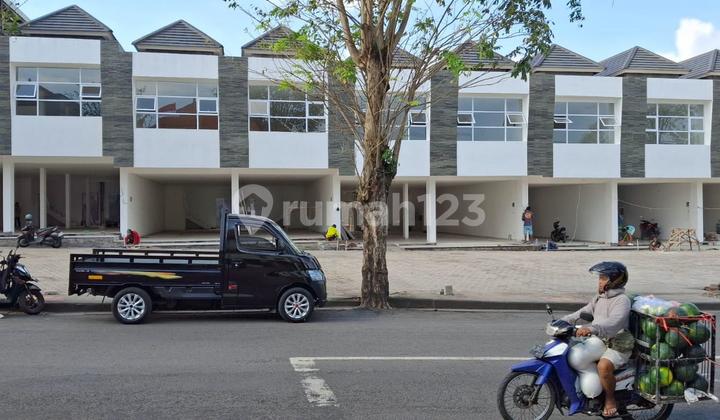 New 2-Story Shop House in Premium Location for Rent, Dalung area. New 2-Story Shop House in Premium Location for Rent, Dalung area.