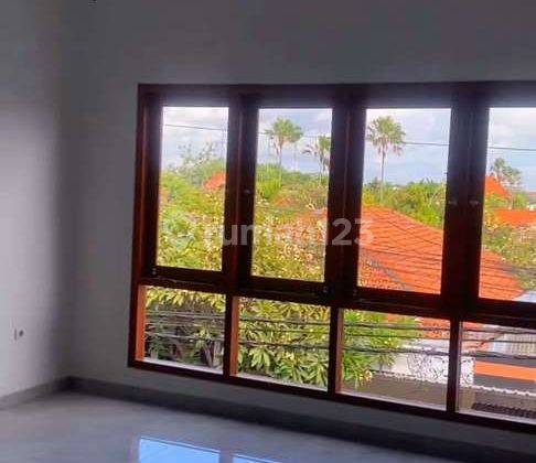 Villa 4 Bathroom Strategic Location For Sale, Denpasar Area 1