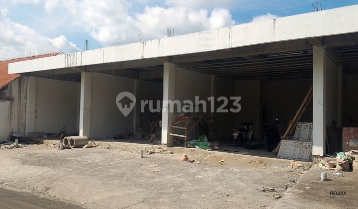 Ruko Premium lokasi di pusat keramaian disewakan, Canggu area
