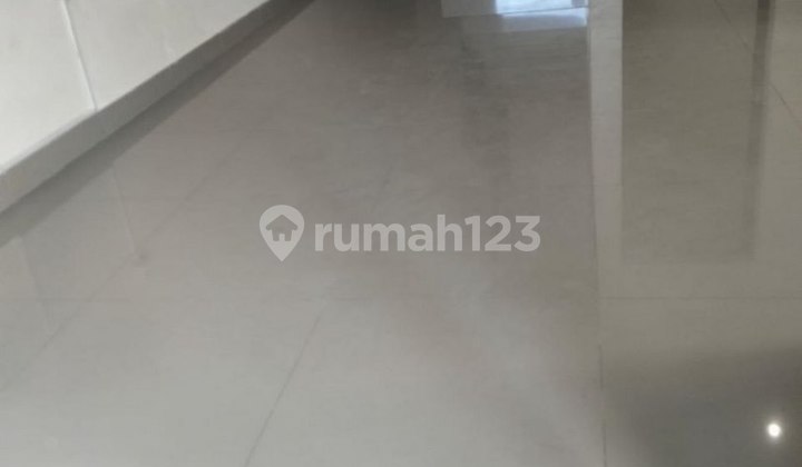 Rumah Baru Type Minimalis Semi Furnished disewakan, Kerobokan area 2