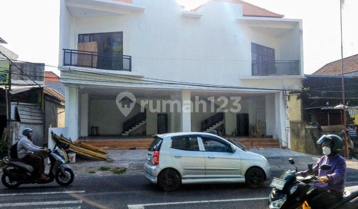 Ruko Modern 2 Lantai Lokasi Strategis Disewakan, Sesetan Denpasar area