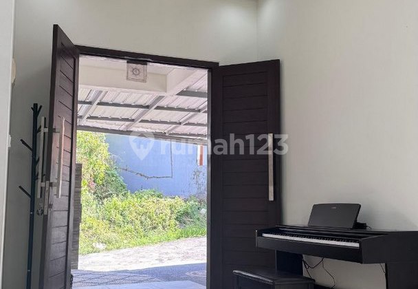 Rumah Mewah Semi Villa Lokasi Premium Dijual, Ungasan Area 2