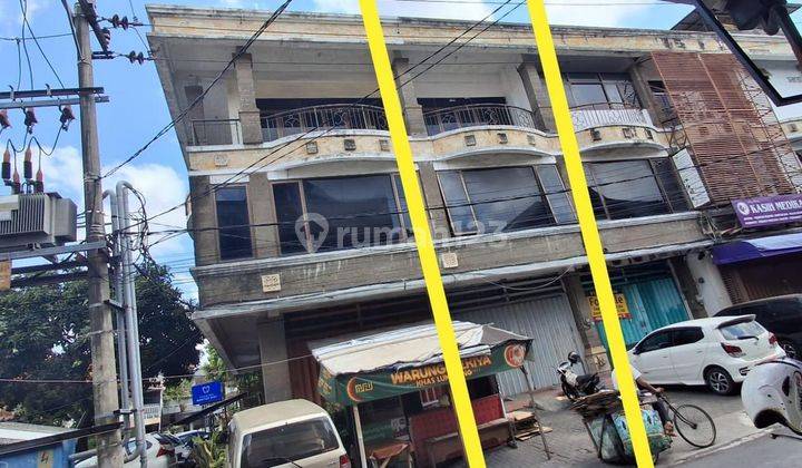 3-Storey Shophouse for Sale in Good Location, South Denpasar Area 1