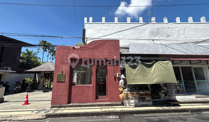 Ruko Premium 1 Lantai Lokasi Strategis Disewakan, di Seminyak Area Ruko Premium 1 Lantai Lokasi Strategis Disewakan, di Seminyak Area