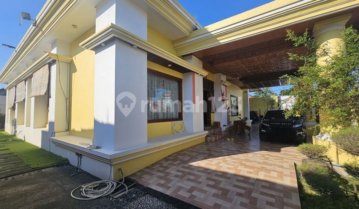1-Story House Suitable for Office for Sale, in Pedungan, Denpasar Area