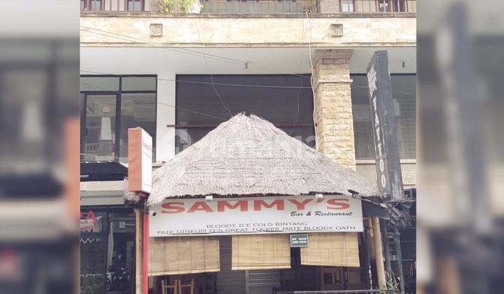 Shop House for Sale in the Heart of Legian, Super Strategic Location. 1