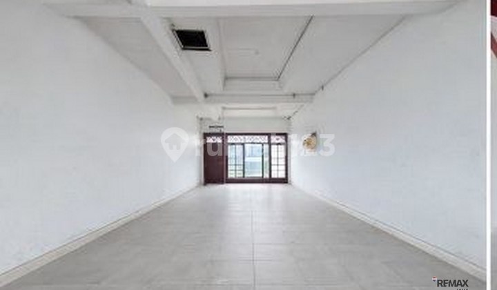 Premium 3-Storey Ruko for Rent, in Padangsambian, Denpasar Area 1