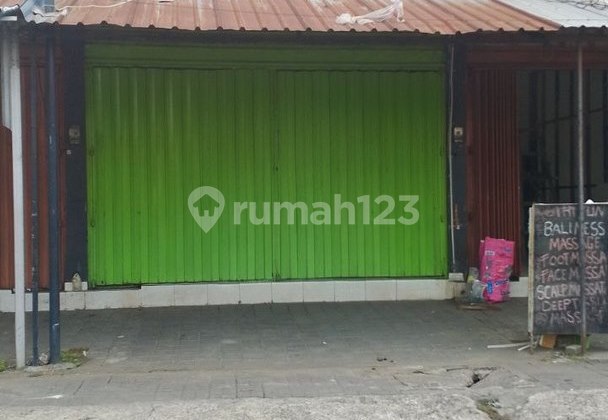 Toko 1 Lantai Lokasi di Pusat Kota Disewakan, Kerobokan Kelod Area