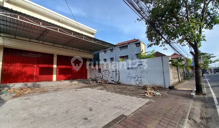 Bangunan Usaha 2 Lantai Lokasi Bagus Disewakan, di Denpasar Barat Area Bangunan Usaha 2 Lantai Lokasi Bagus Disewakan, di Denpasar Barat Area