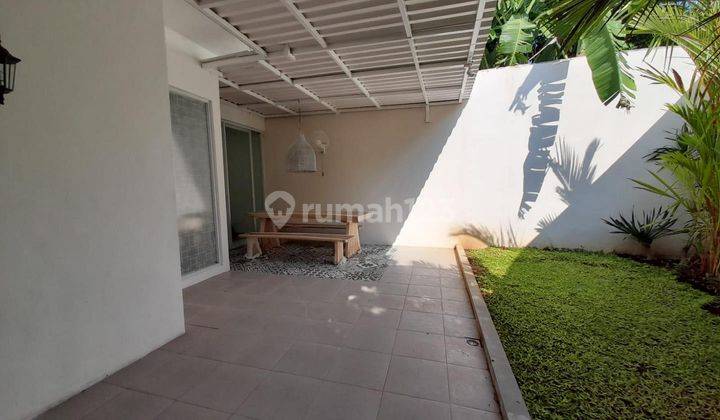 Rumah Furnished 2 Lantai Disewakan, area Taman Giri Benoa 2