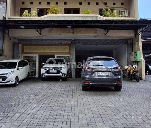 Semi-detached shophouse on Utama Street for rent, East Denpasar Area 1