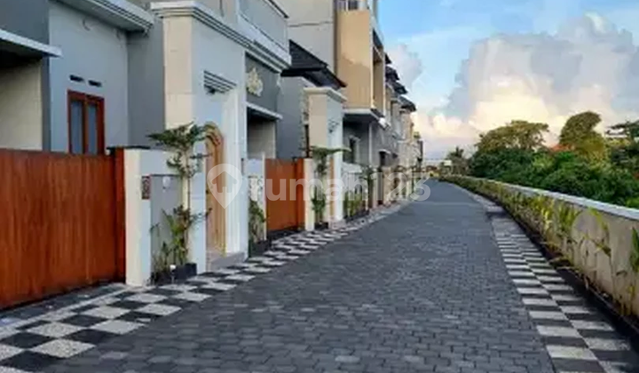 Rumah Cantik 2 Lantai Dijual, di Kesiman Denpasar Timur Area Rumah Cantik 2 Lantai Dijual, di Kesiman Denpasar Timur Area