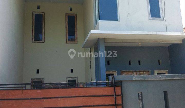 Rumah 2 Lantai Disewakan Lokasi Bagus, Area Denpasar Barat 1