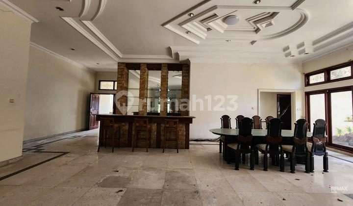 Strategic Commercial Building in the Cokroaminoto Area, For Sale/For Rent. Strategic Commercial Building in the Cokroaminoto Area, For Sale/For Rent.