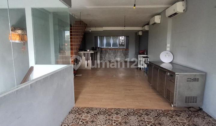 3-Story Shop House Plus Rooftop for Rent, in South Denpasar 2
