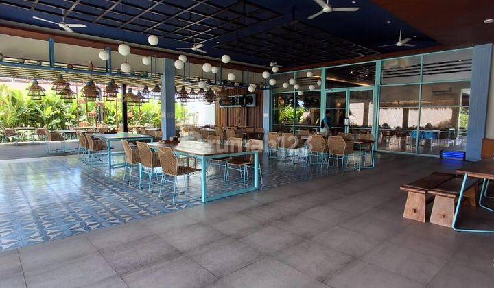 Gedung Lounge Cantik Disewakan Di Jalan Utama, Area Badung 2