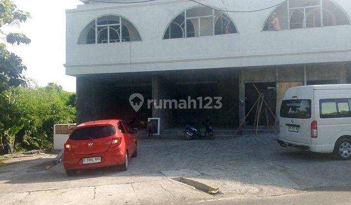Toko 1 Lantai pinggir jalan utama Disewakan, di Batubolong Canggu 1