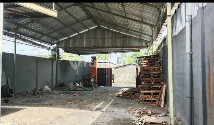 Land and Building Suitable for Business For Sale, North Denpasar area