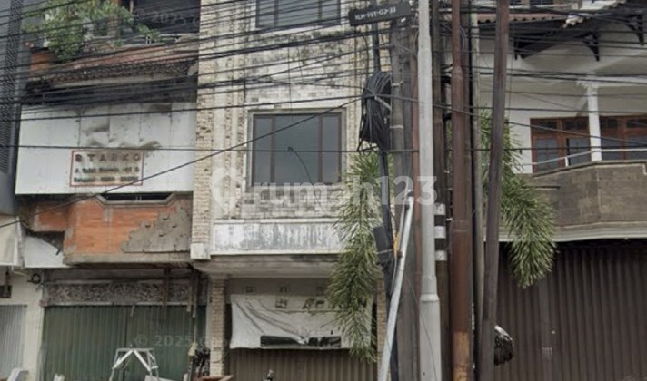 Ruko Bagus Dekat Mall Living World Disewakan, di Denpasar Utara Area