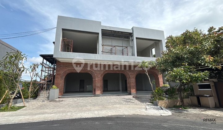 Premium New 2-Storey Shophouse for Rent, in Tibubeneng, Canggu Area 2