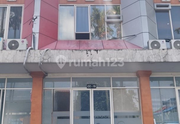 Ruko 3 Lantai Dijual Berada di Area Perumahan, di Denpasar Utara