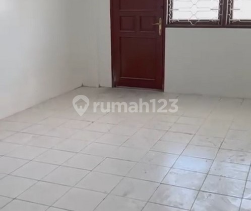 Strategic Shop House in City Center for Rent, in Gatsu, Denpasar Area 2