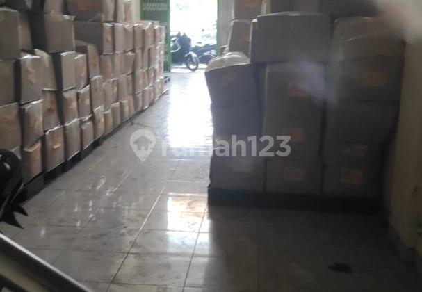 2-Story Shop House Plus Warehouse for Rent, in Mahendradatta, Denpasar Area 2