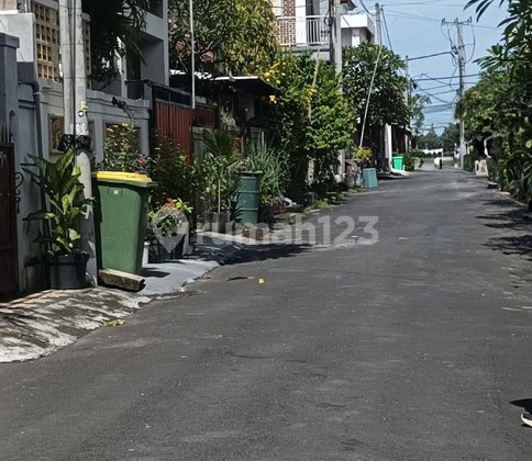 Rumah Mewah Cantik Dekat Fasilitas Umum Dijual, di Canggu Area 2