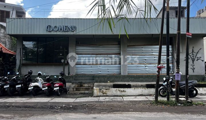 Commercial Shop for Rent High-Traffic Location In Pererenan Commercial Shop for Rent High-Traffic Location In Pererenan
