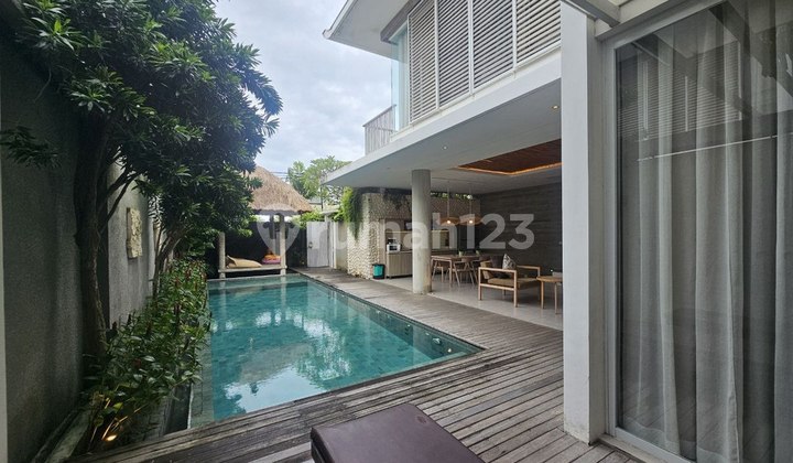 Luxury Modern 2 Bedroom Villa For Rent, At Seminyak Area Luxury Modern 2 Bedroom Villa For Rent, At Seminyak Area