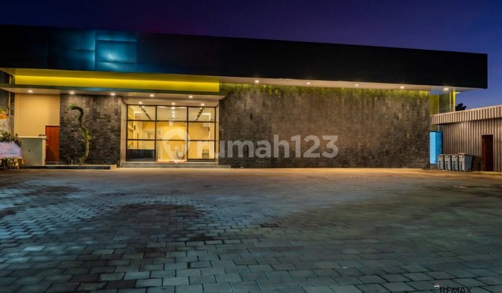 Ex Chinese Restaurant with Spacious Parking for Rent, Jimbaran
