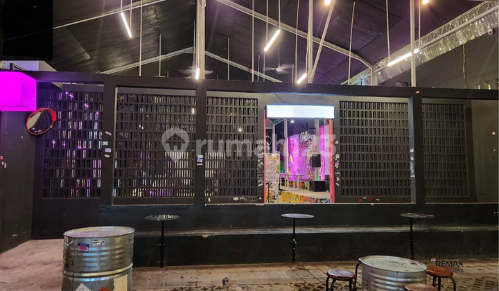 Ex Strategic Restaurant for Rent in Panjer, South Denpasar Area
