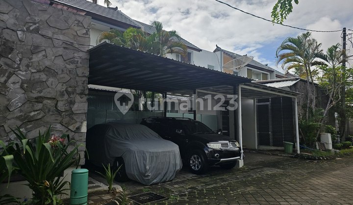 Semi Furnished House Good Location for Rent, in Sunset Road Kuta Area Semi Furnished House Good Location for Rent, in Sunset Road Kuta Area