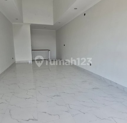 Strategic 2-Story Shophouse for Rent in Gn Salak, West Denpasar Area 2