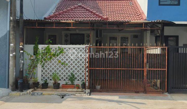 Dijual Rumah di Metro Permata 1