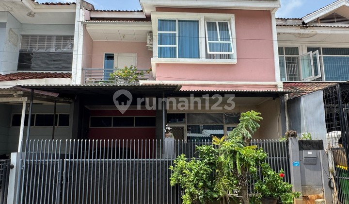 Dijual Rumah di Metro Permata 1