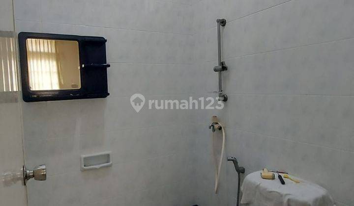 Rumah 2 Lantai di Pulau Pulau Klojen Dekat Lanal, Kantor Lapetal 3