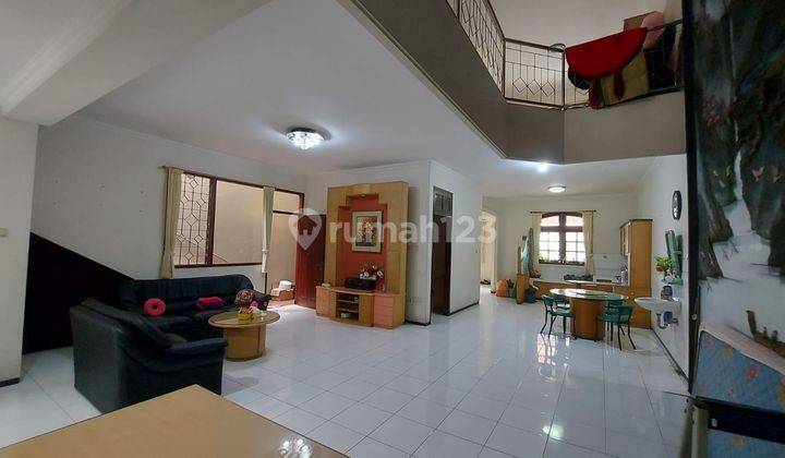 Rumah 2 Lantai di Pulau Pulau Klojen Dekat Lanal, Kantor Lapetal 11